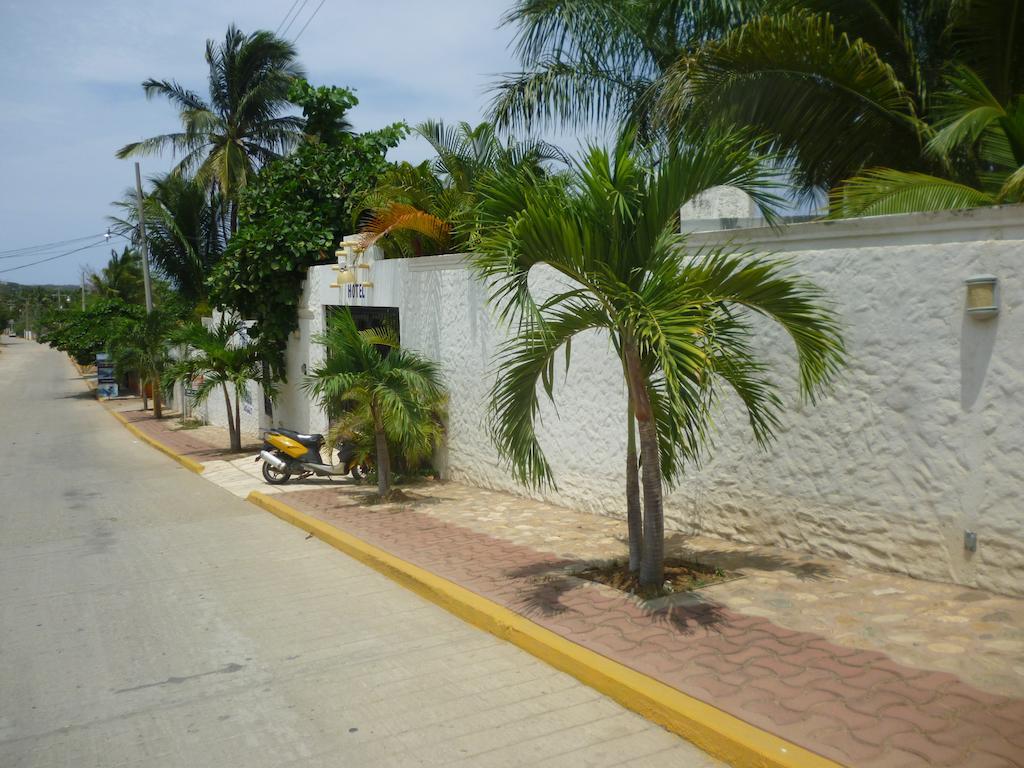 Punta Paraiso Resort Puerto Escondido  Exterior photo