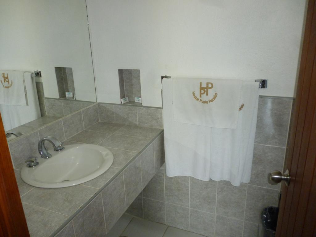 Punta Paraiso Resort Puerto Escondido  Room photo